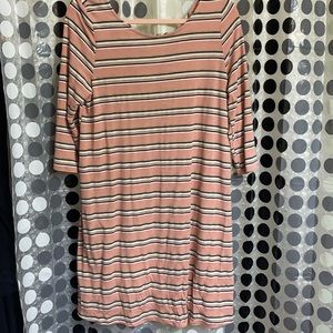 🔴 NWT: Pink Lily ribbed dress!
